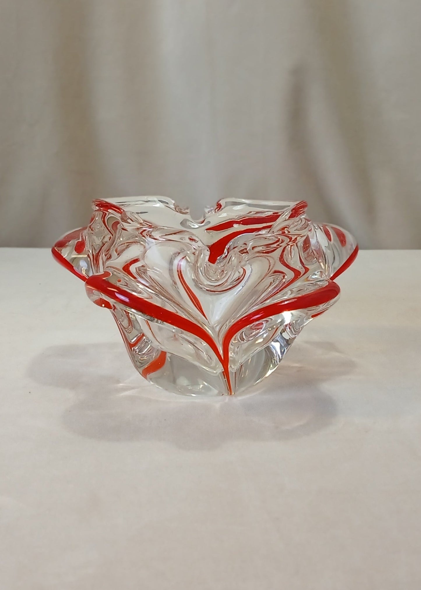 Rød glass Skål