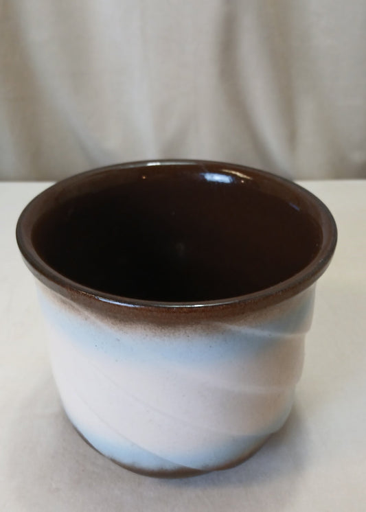 Rosa og brun potteskjuler