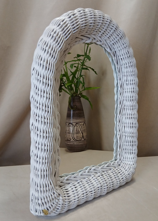 Hvitt Strå- speil kantet