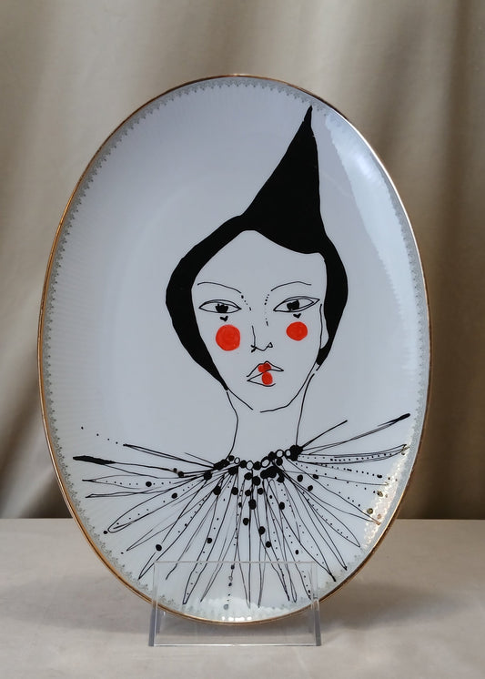 Dish Art, «Send in the clowns»