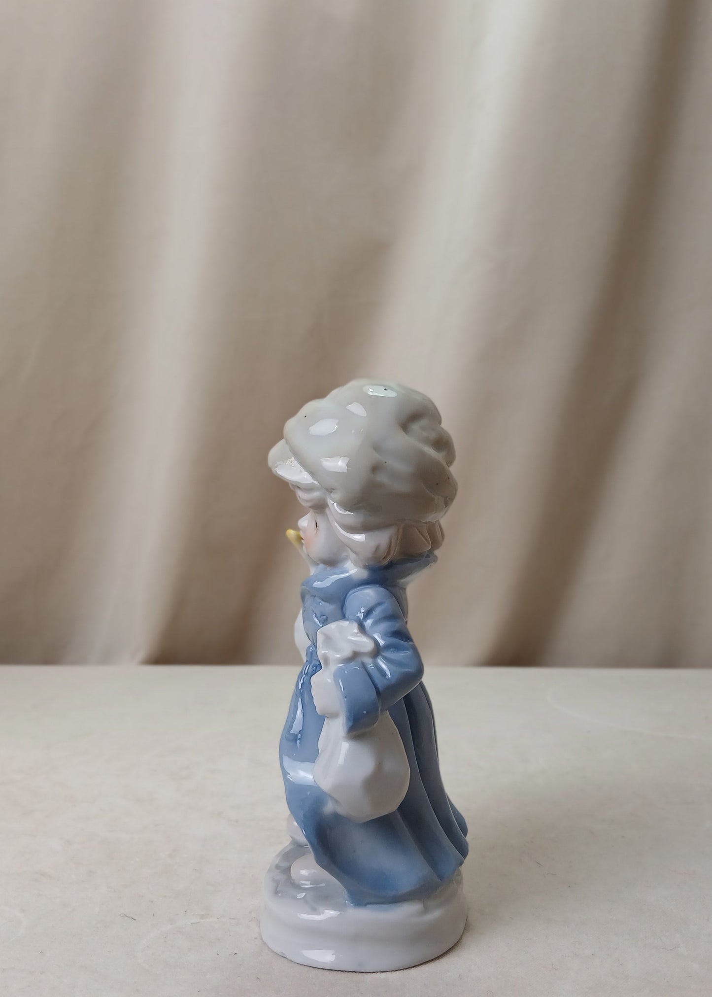 Figur Liten gutt med gås