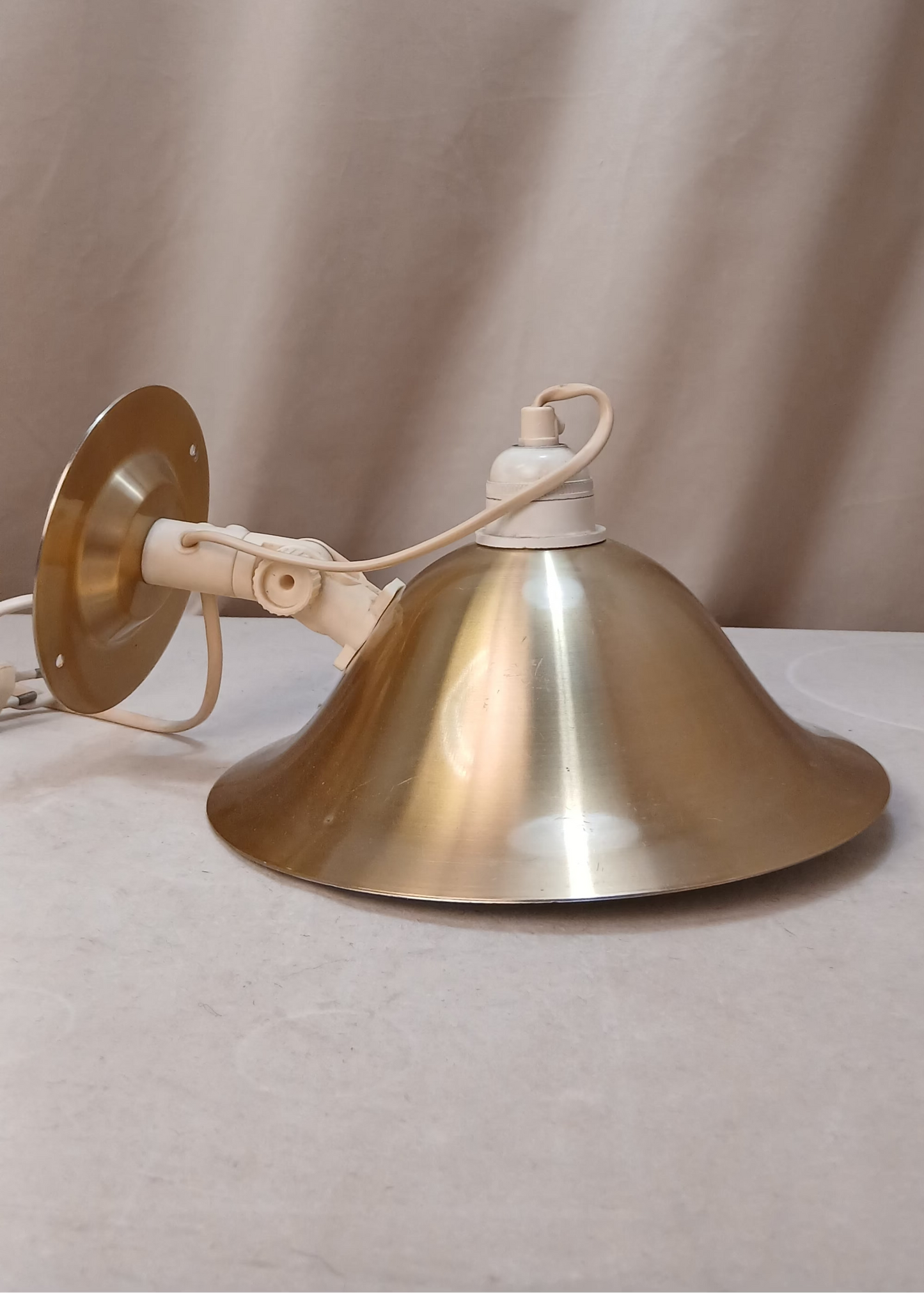 Messing vegglampe