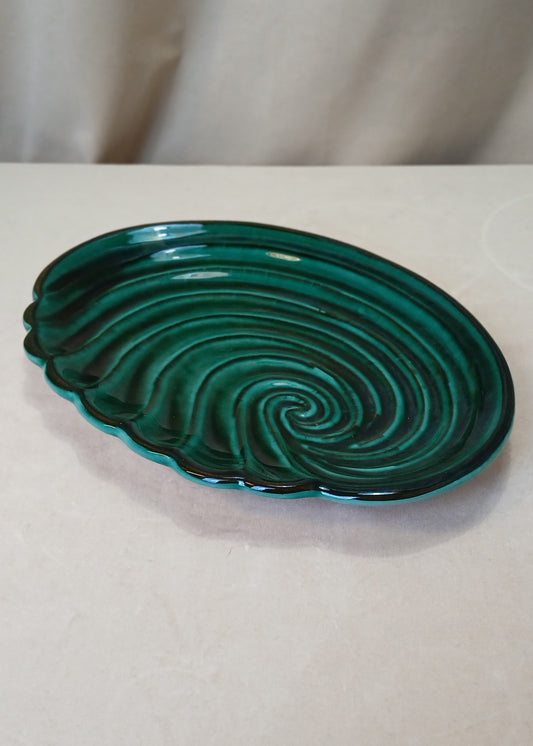 Mørke grønt keramikkfat