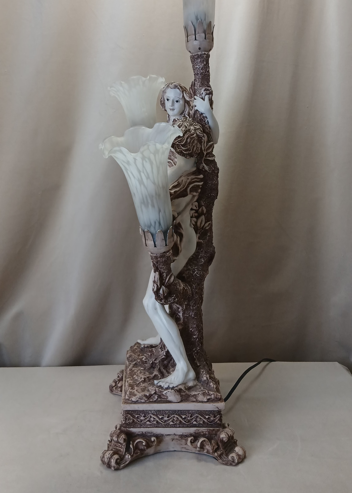 Bordlampe i Art Nouveau-stil fra ca 1980