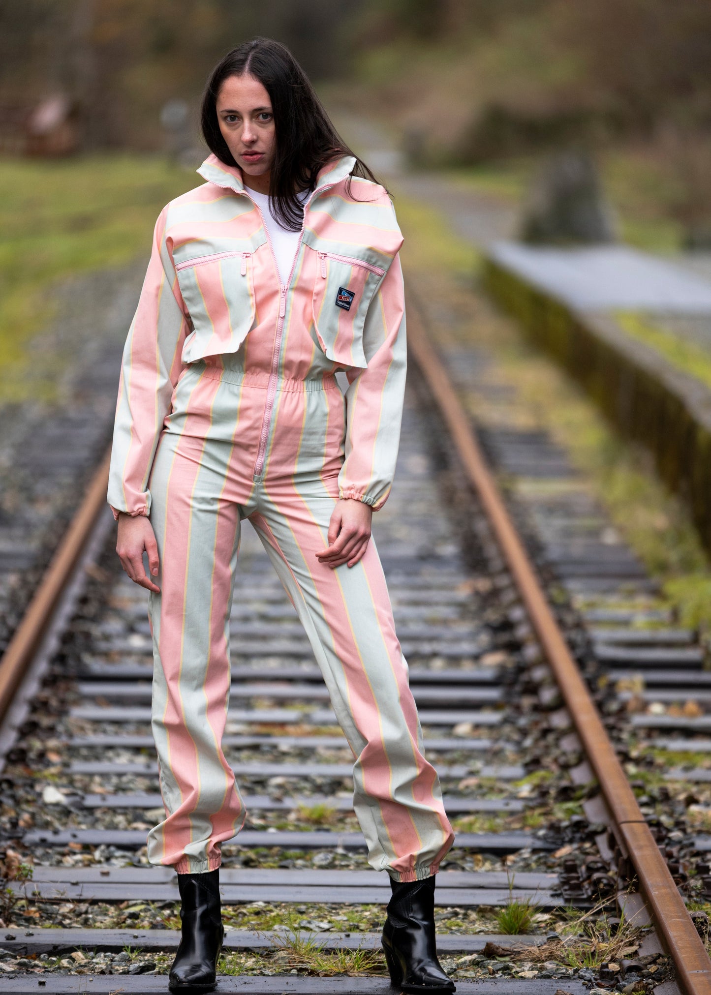 Rosa og gul skidress