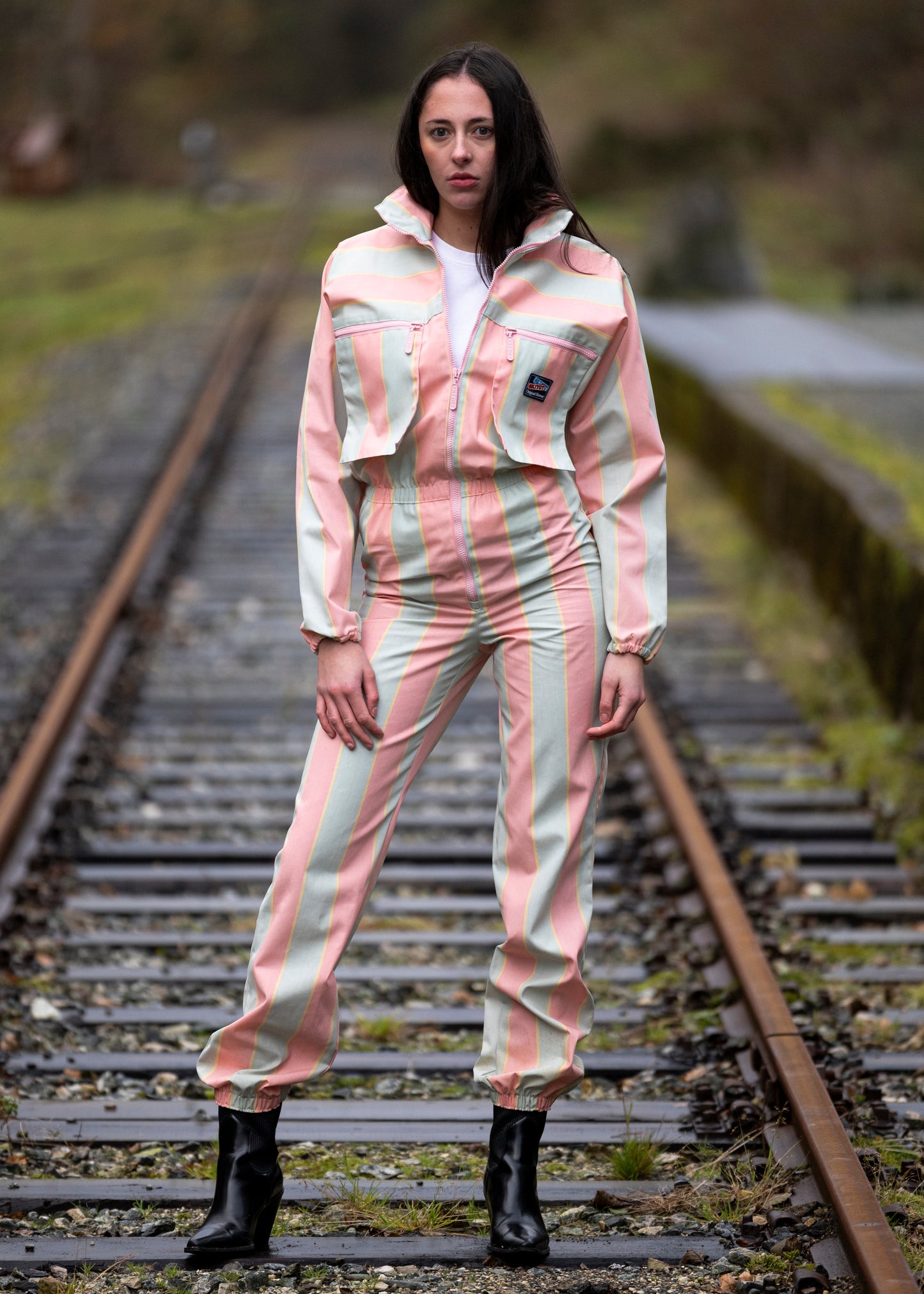 Rosa og gul skidress