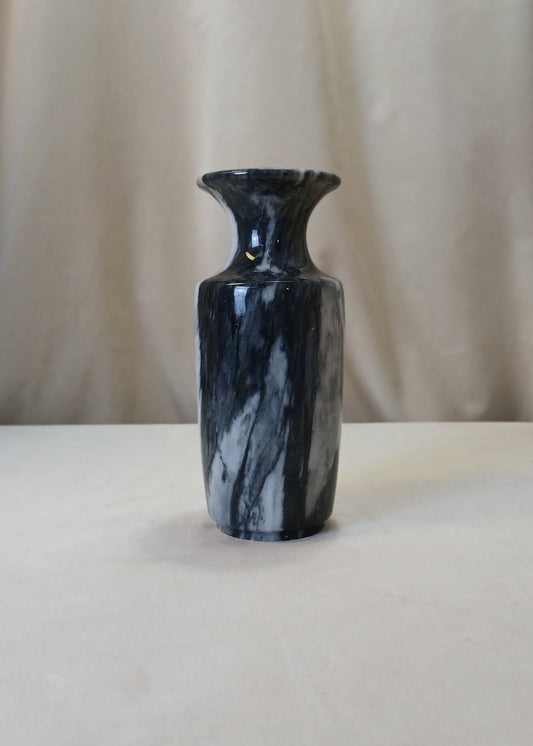 Grå stein vase