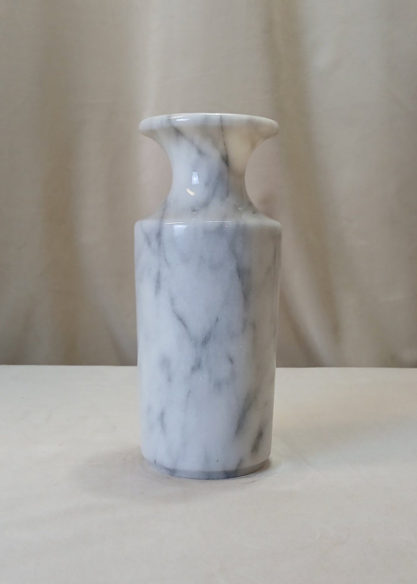 Hvit Vase i marmor