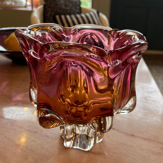 Rosa Glassskål fra Joseph Hospodka