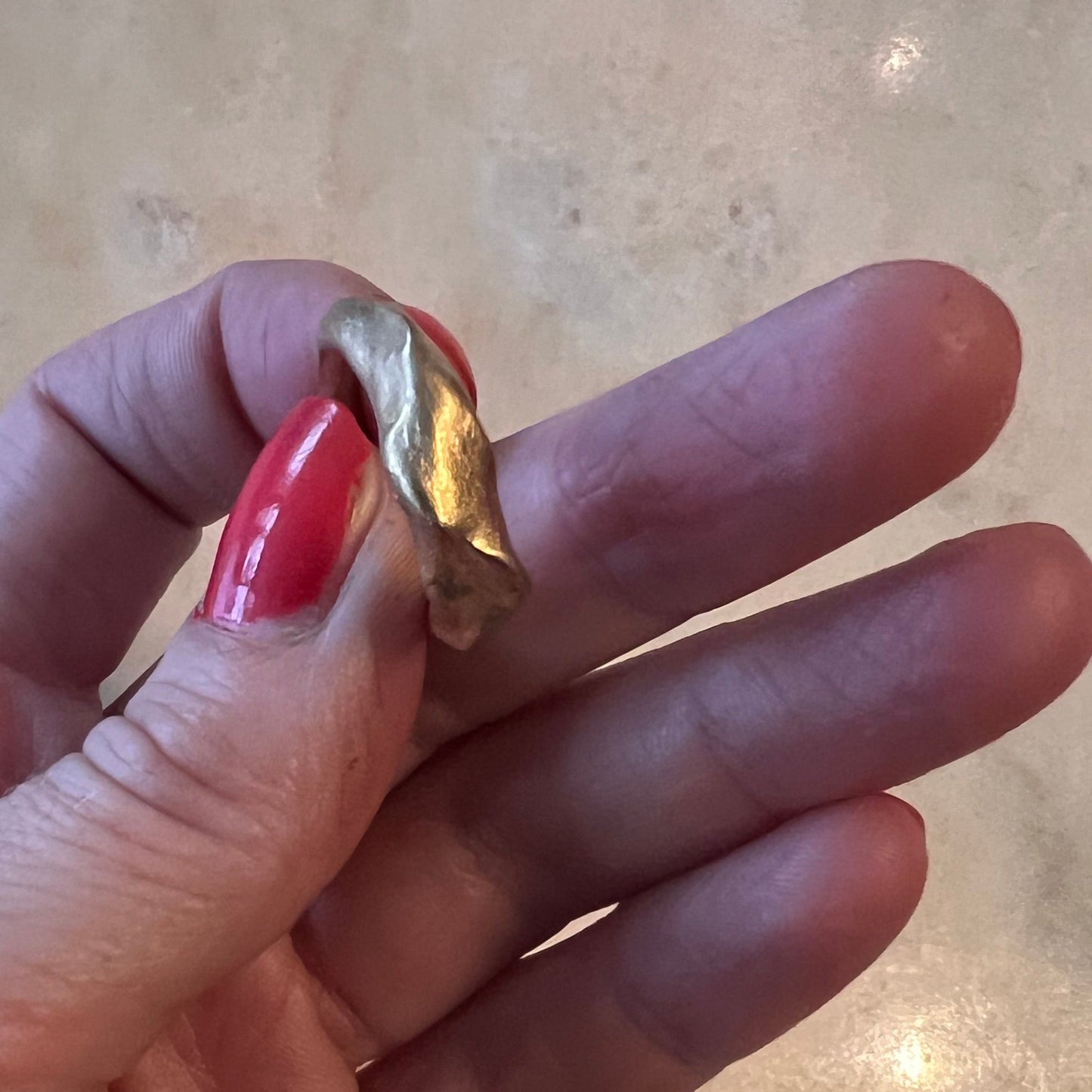 Surf Ring Gold Iselin Jewlery
