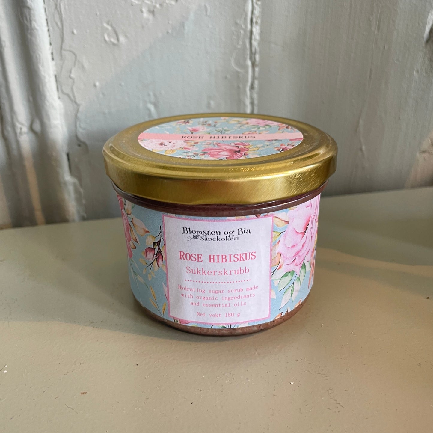 Rose hibiskus skrubb