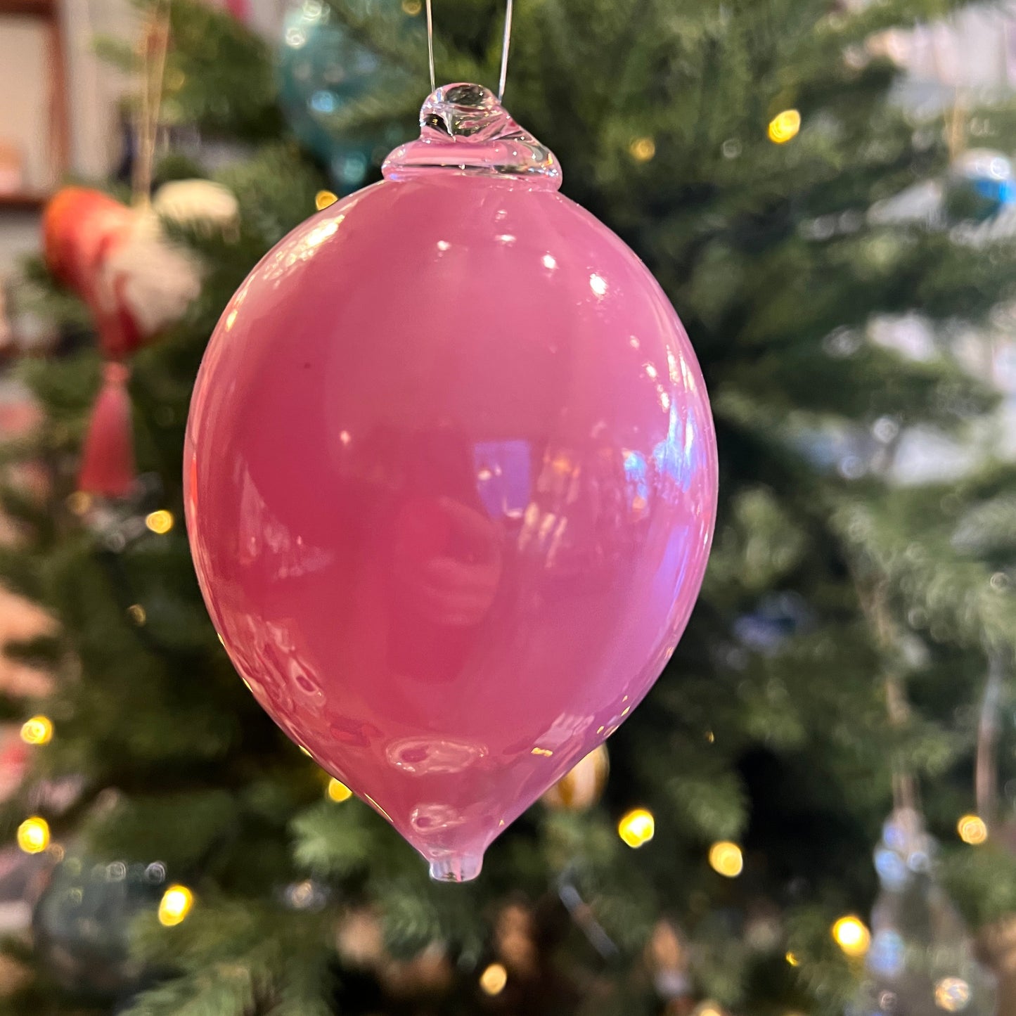 Julekule i munnblåst glass fra Galla T, Swirl Rosa