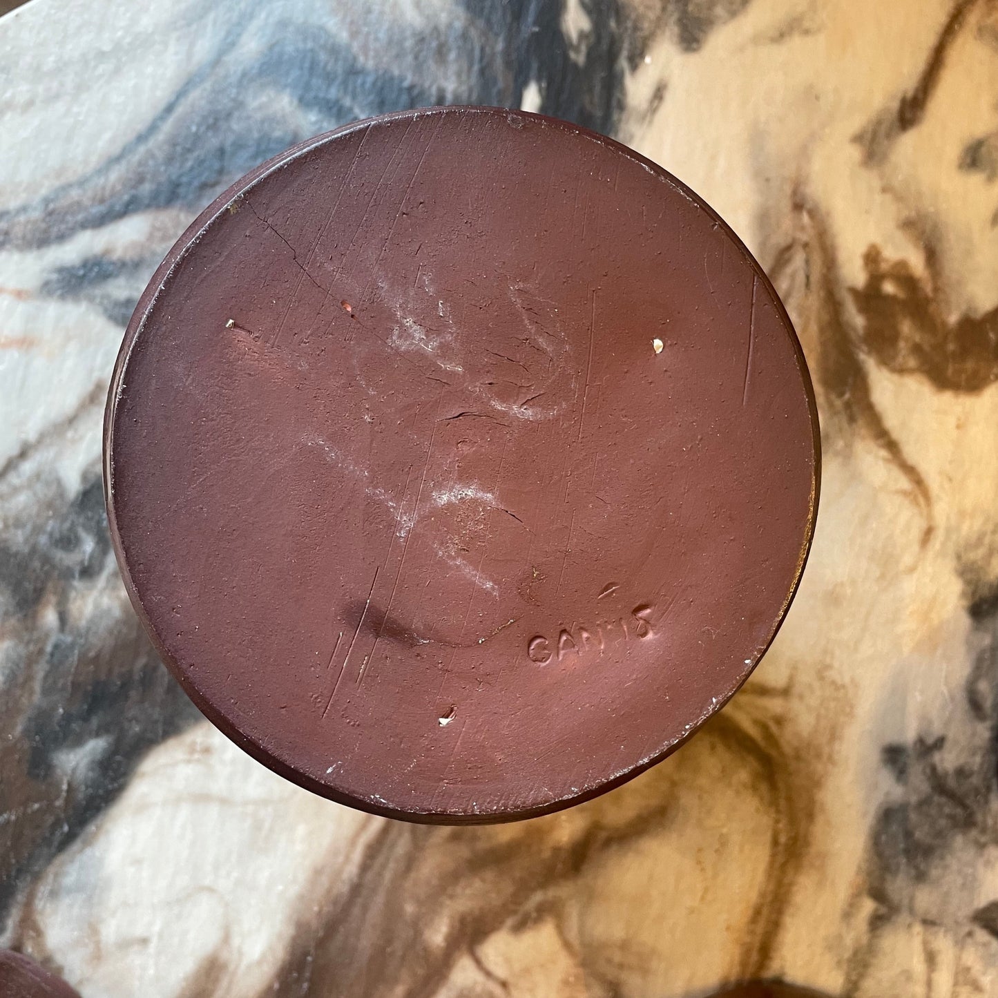 Brun keramikk potte