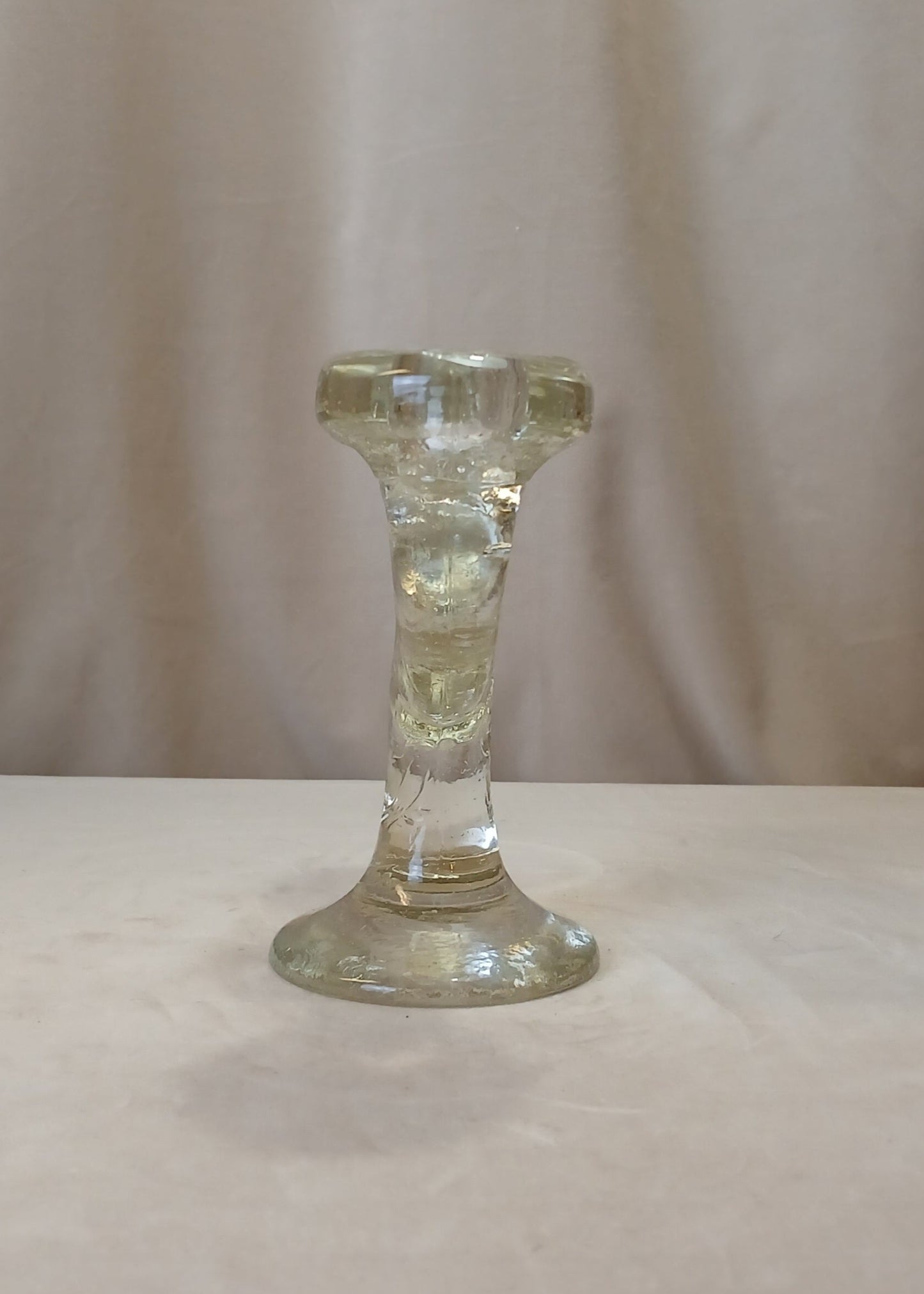 Tre-armet glass lysestake fra Pukeberg, Design Steffan Gellerstedt