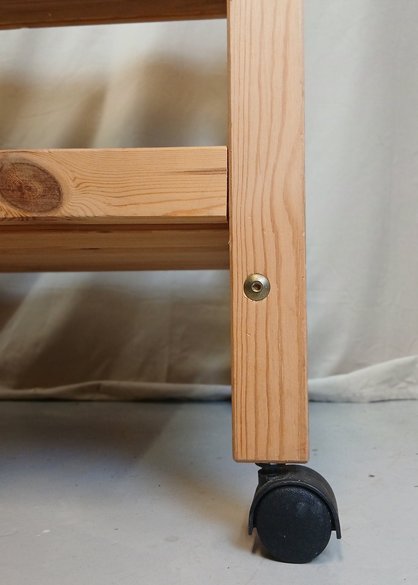 Trillebord i Furu fra 80-90-tallet