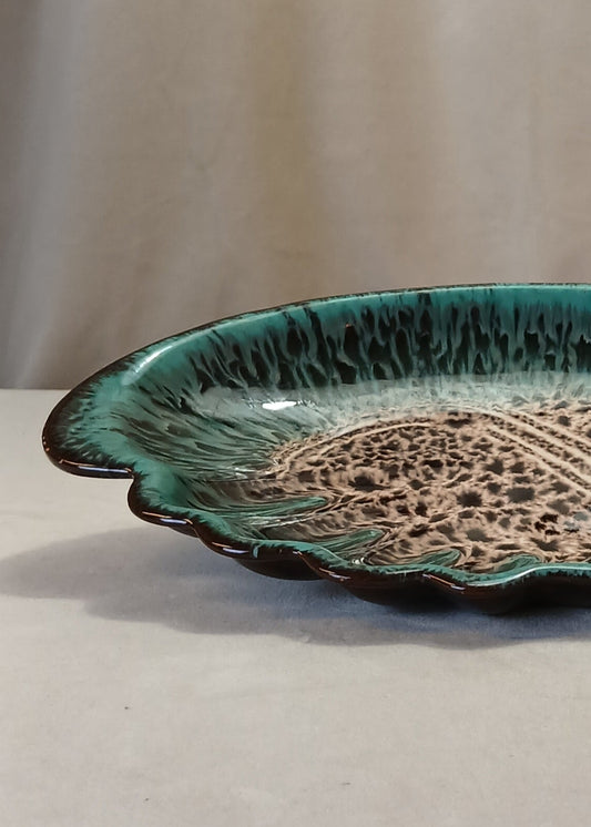 Turkis og brunt keramikk fat, truleg Norsk frå Spektro keramikk, 50-tallet