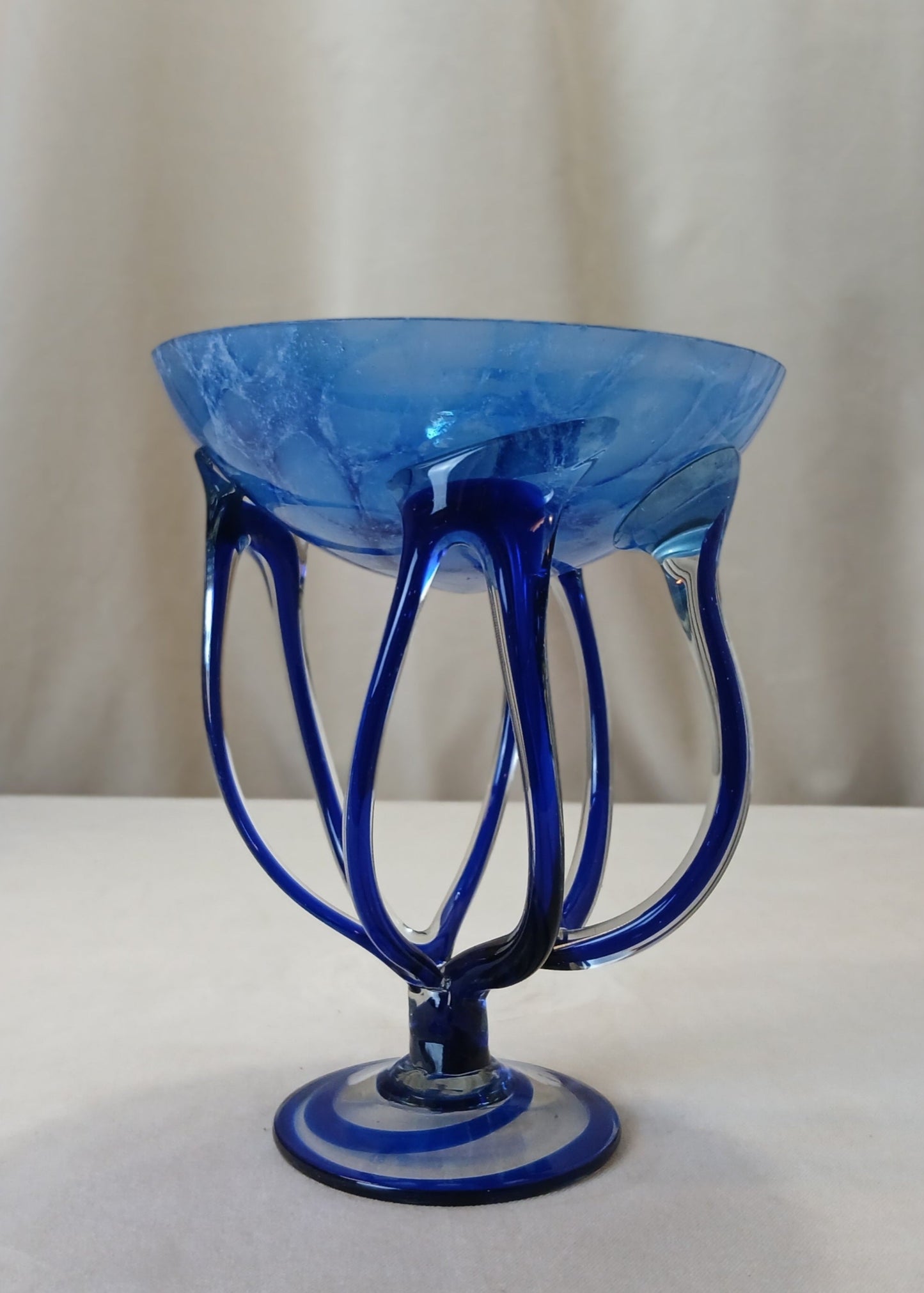 Blå kunstglass skål