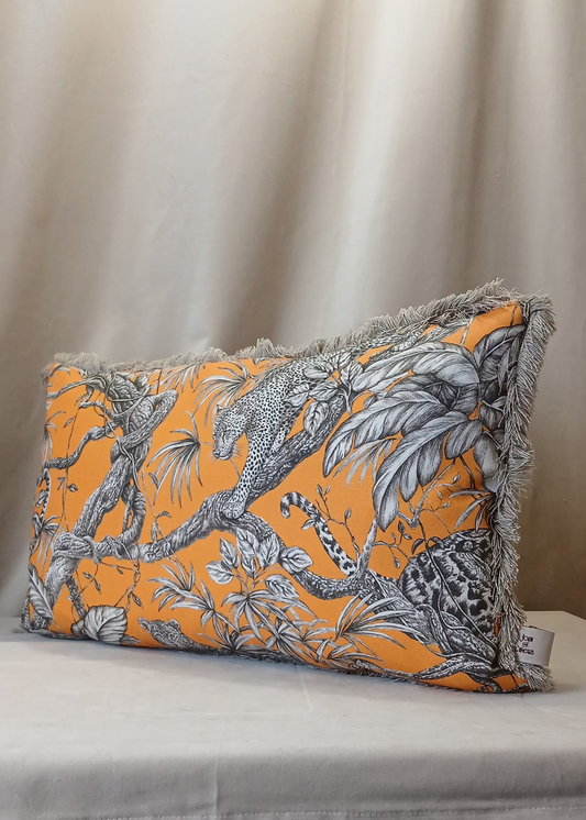 Orange Leopard Pute