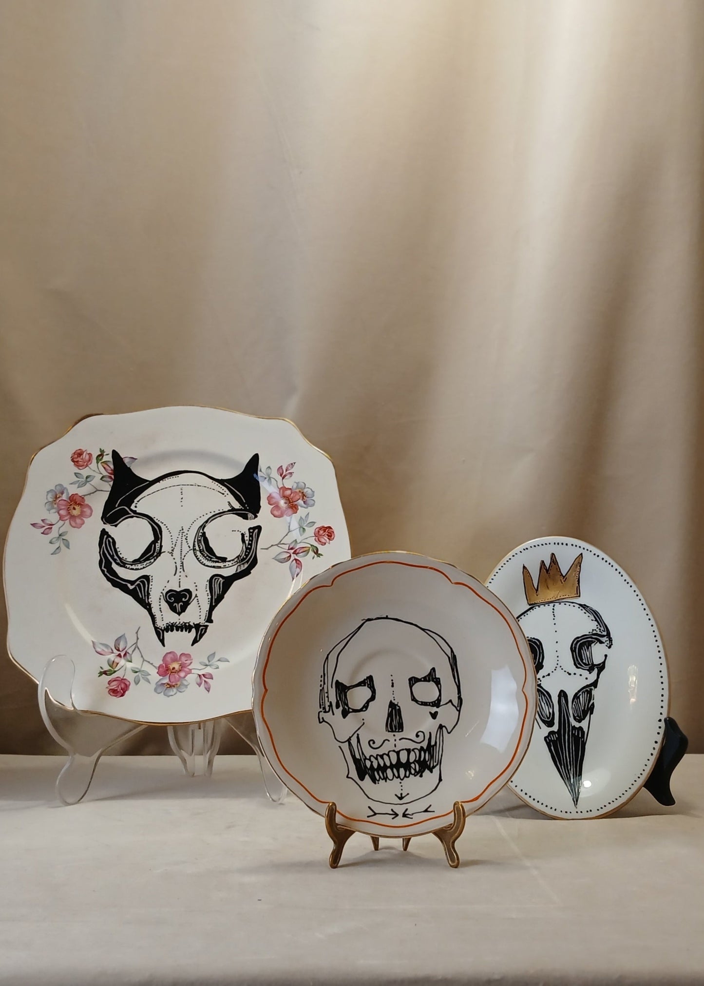 "Skull" By Dish-Art