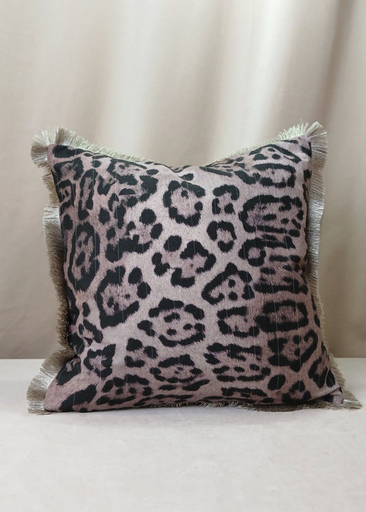 Rosa Leopard Pute