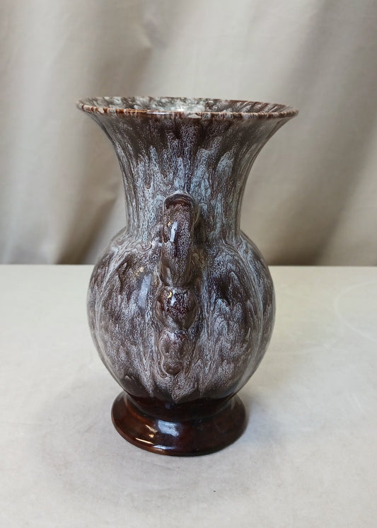 Brun keramikk Vase