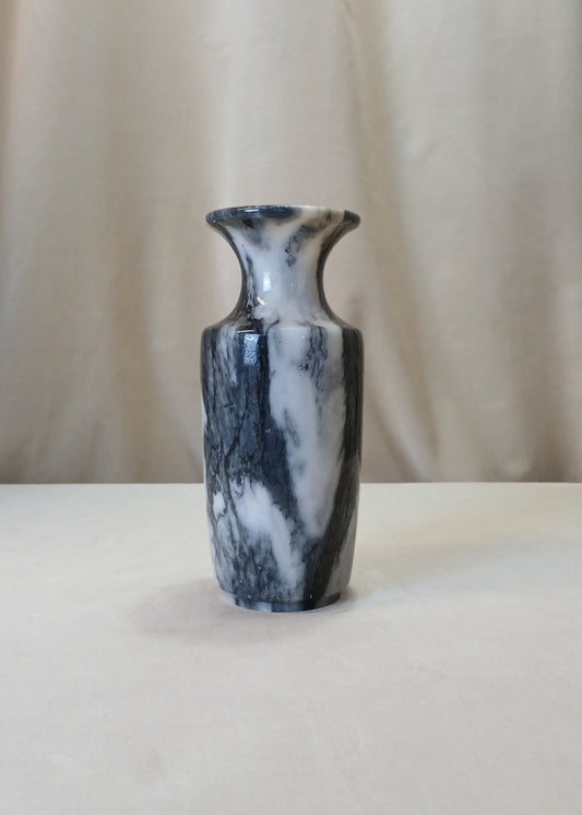 Grå stein vase