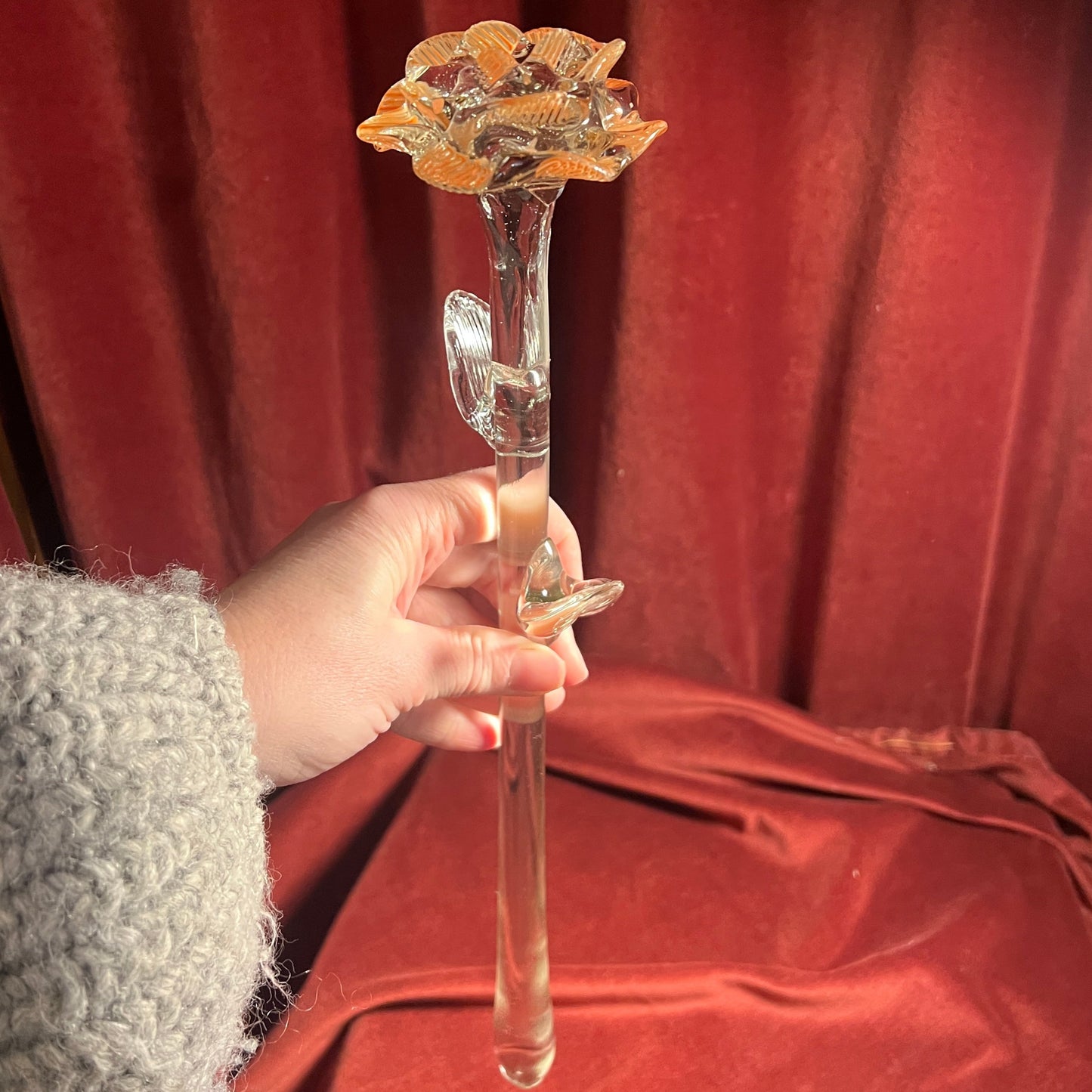 Glass rose, munnblåst