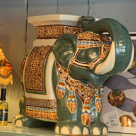 Grøn elefant frå 70-talet