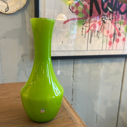 Lime grønn glass vase fra Italia.