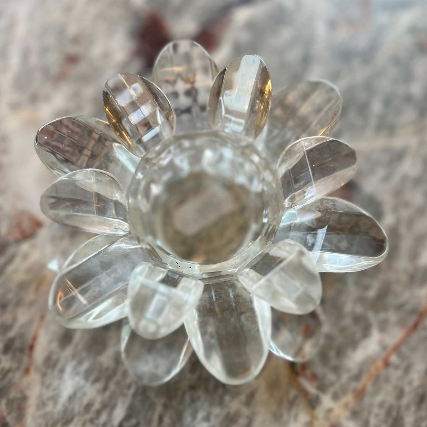 Te lysestake i glass/krystall