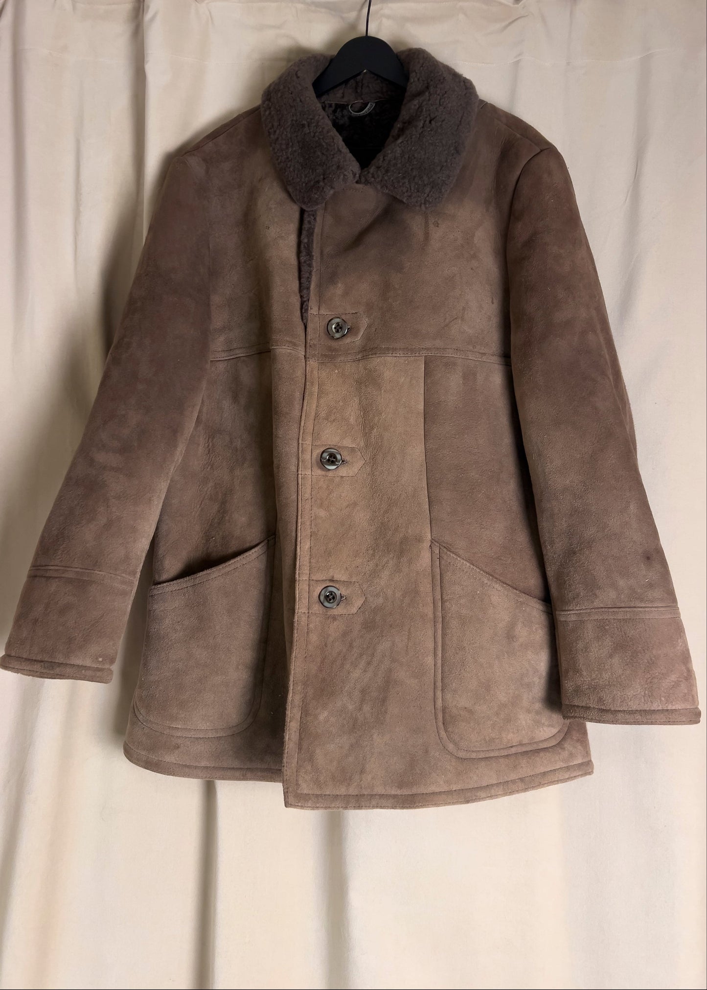 Brun sauepels fra 70- tallet.