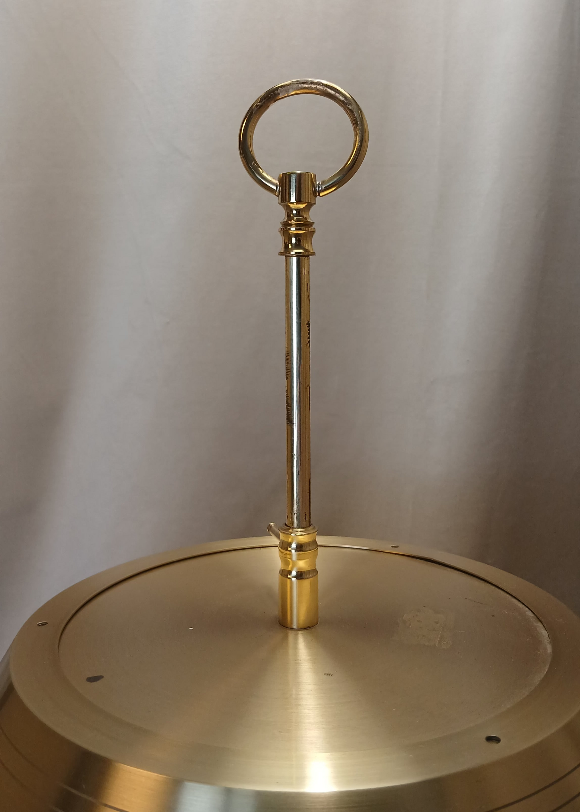 Messing lampe med tre lyspunkt