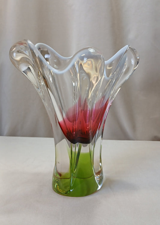 Rosa og grønn vase av Joseph Hospodka