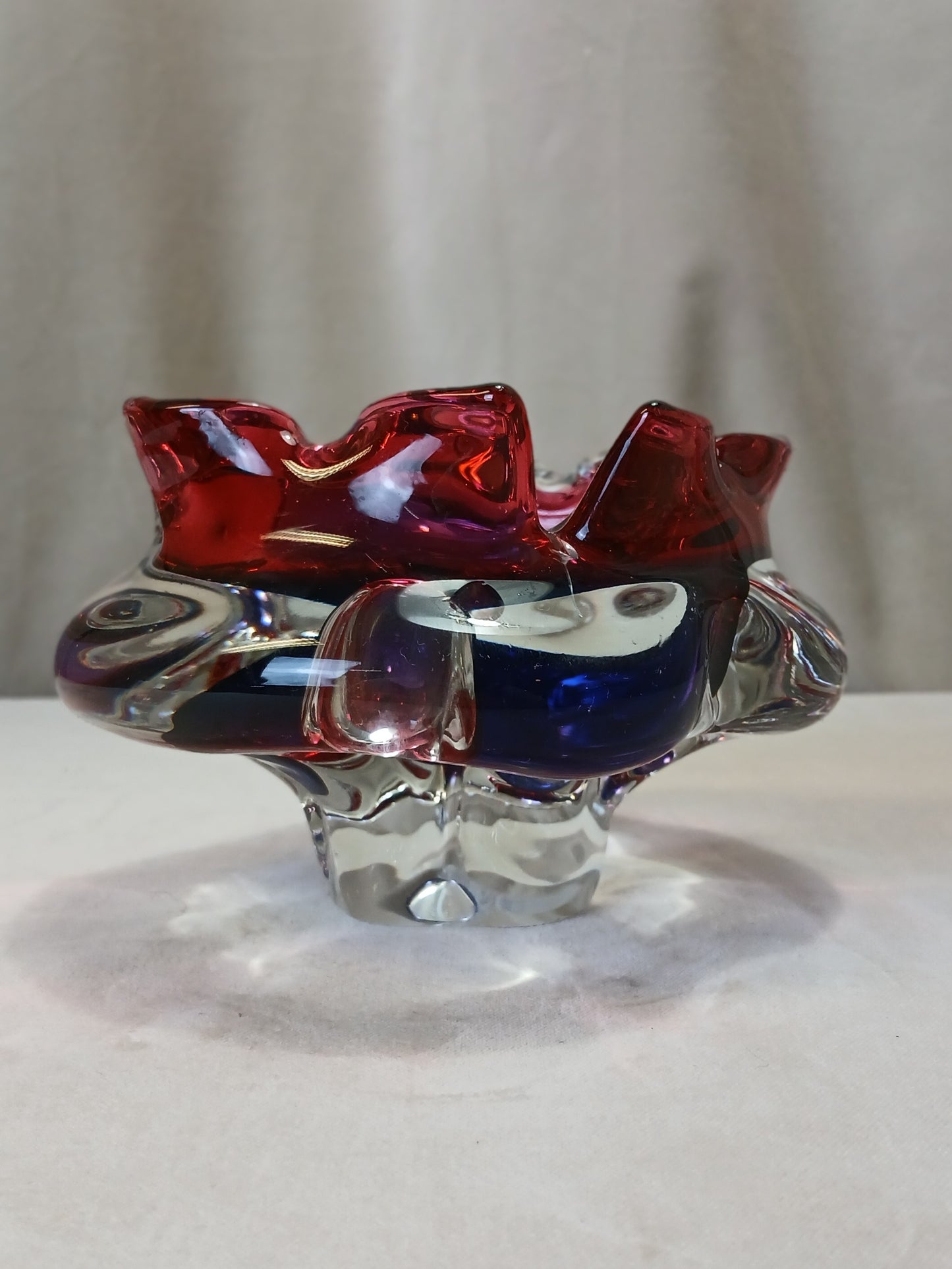 Rosa og lilla glass skål, Josef Hospodka frå Bohemia glass